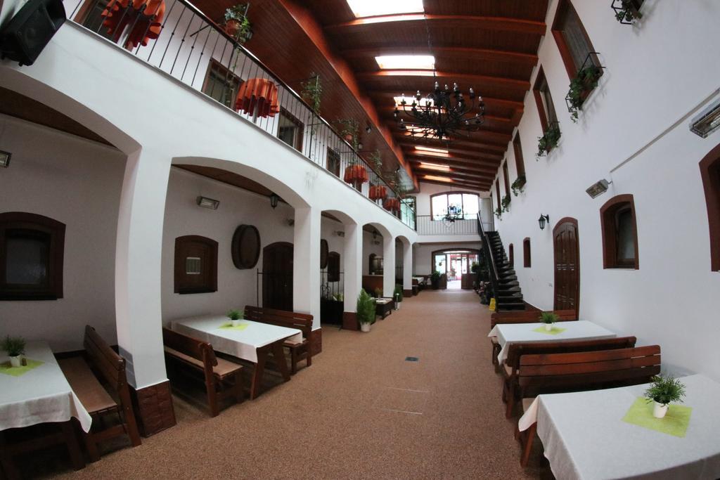 Hotel Vinarsky Dom Pezinok Exterior photo