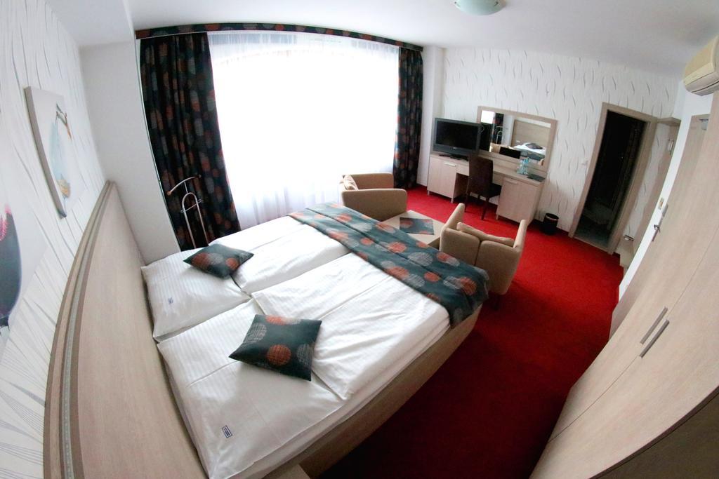 Hotel Vinarsky Dom Pezinok Exterior photo