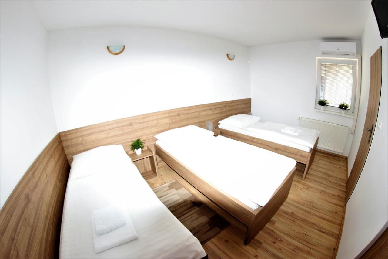 Hotel Vinarsky Dom Pezinok Exterior photo